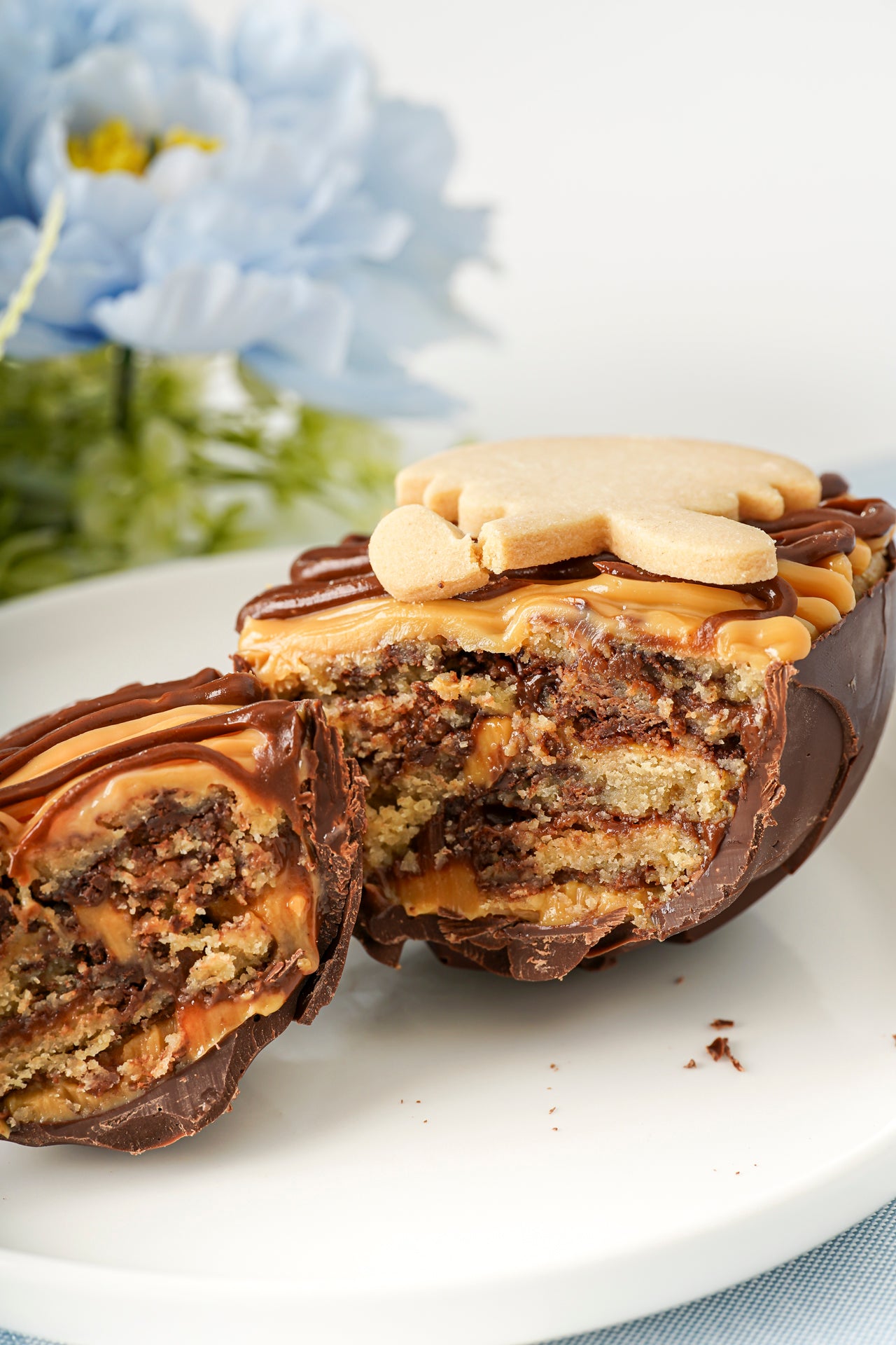 Chewy cookie Half Easter Egg