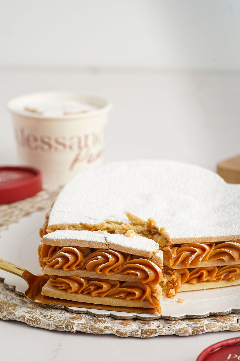 Torta de Alfajor en forma de corazón
