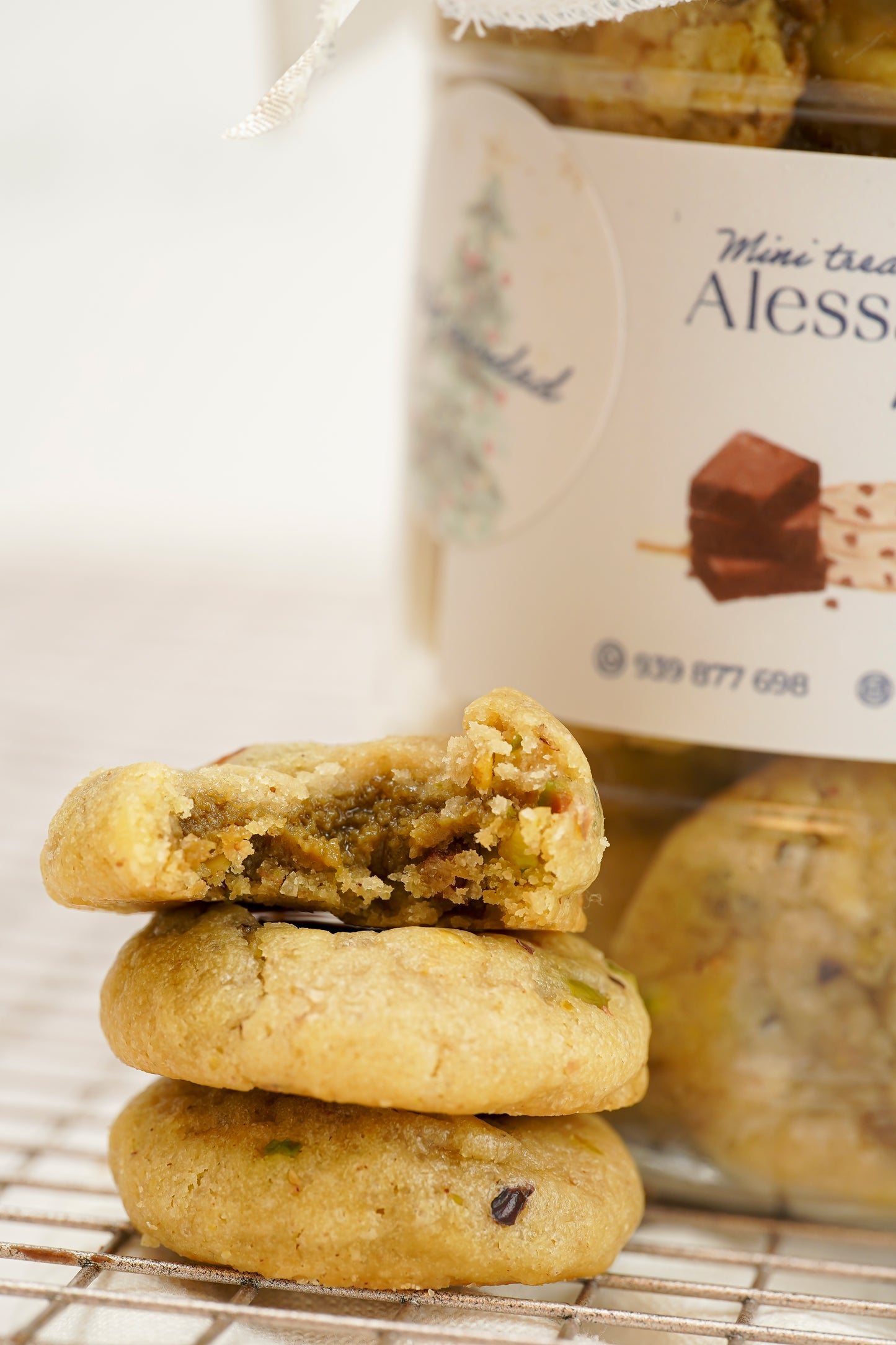 Jar de galletas rellenas de manjar de pistacho artesanal MEDIANO