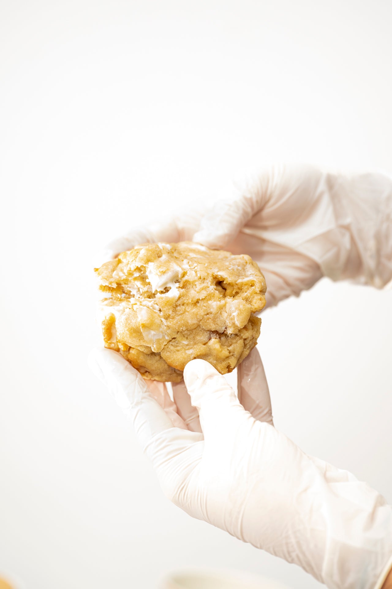 Galleta con Chocolate Blanco y Nueces