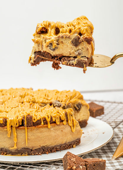 Cheesecake de Lúcuma con Brownie